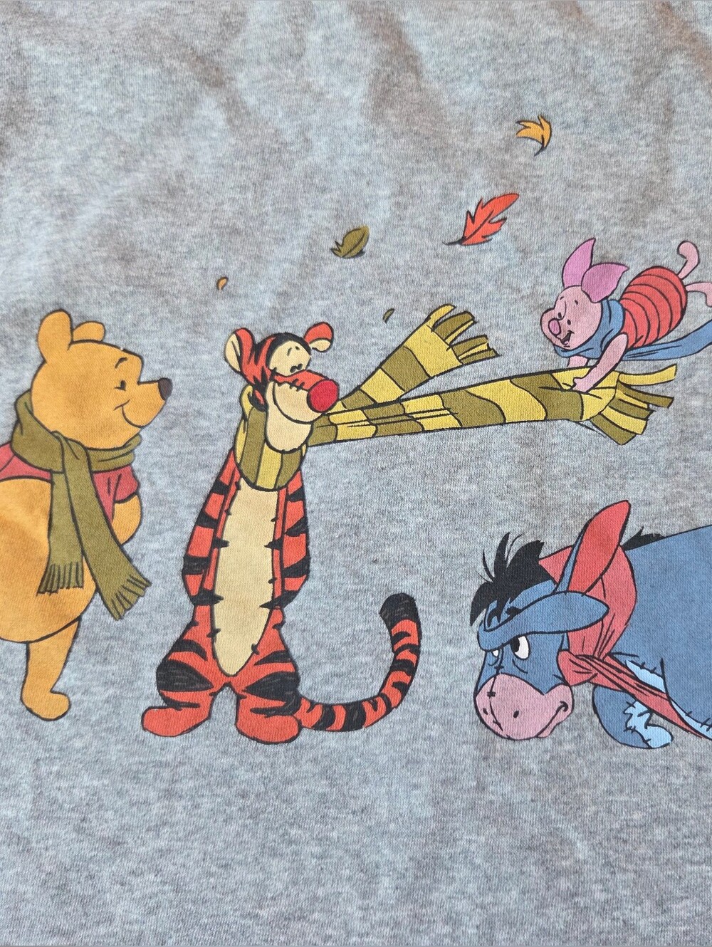 Winnie the Pooh Blustery Day Grey Sweatshirt Pullover Womens size Medium 8-10 - Picture 4 of 8